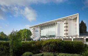 Hilton London Heathrow Airport, Hillingdon