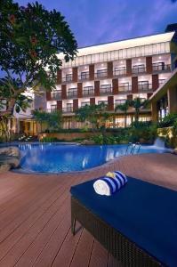 Aston Bojonegoro City Hotel, Cepu