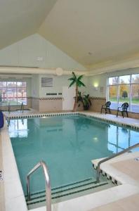 Country Inn & Suites by Radisson, Bentonville South - Rogers, AR, Rogers