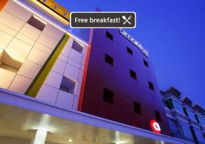 Amaris Hotel Nagoya Hill - Batam, Batam Island