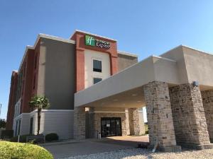 Holiday Inn Express Hillsboro I-35, an IHG Hotel, Hillsboro