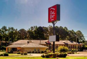 Red Roof Inn Columbus, MS, Columbus