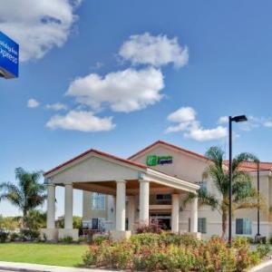 Holiday Inn Express Delano Highway 99