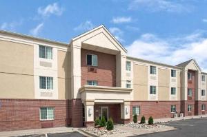 Hawthorn Suites by Wyndham Omaha, Omaha