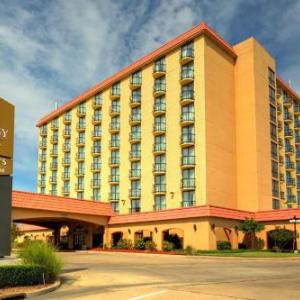 Embassy Suites By Hilton Hotel Tulsa-I-44