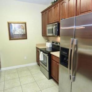 Professionally Furnished 3 Bedroom 2 Bath Penthouse Condo