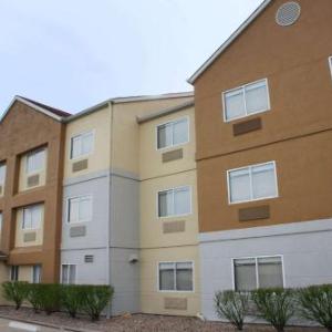 La Quinta Inn & Suites by Wyndham Emporia