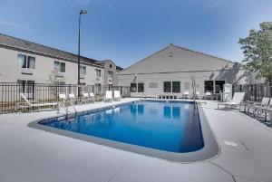 Country Inn & Suites by Radisson, Wichita East, KS, Wichita