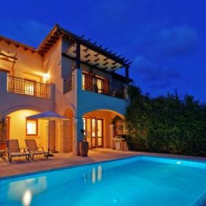 2 bedroom Villa Iremos with private pool and sea views Aphrodite Hills Resort