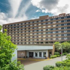 Crowne Plaza Danbury an IHG Hotel