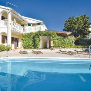 Holiday home Murter 44 with Outdoor Swimmingpool