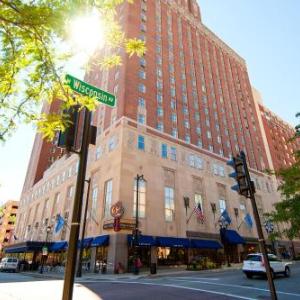 Hotels near Baird Center Milwaukee - Hilton Milwaukee City Center