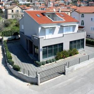 Apartments Ella