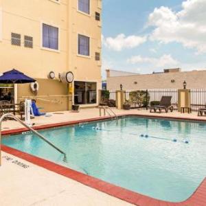 Comfort Inn & Suites IAH Bush Airport – East