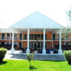 Red Carpet Inn - Houma