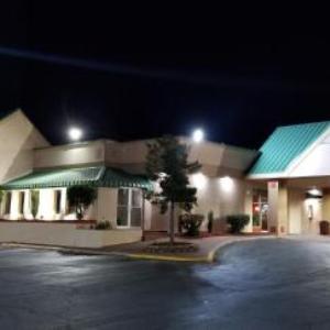 Ramada by Wyndham & Suites Warner Robins