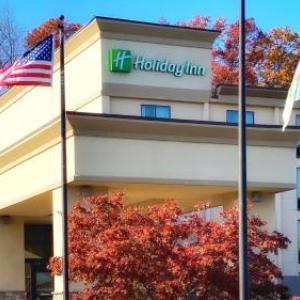 Ridgefield Playhouse Hotels - Comfort Inn & Suites Danbury-Bethel