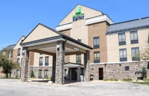 Holiday Inn Express Cedar Rapids - Collins Road, an IHG Hotel, Cedar Rapids