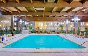 Ramada by Wyndham Mitchell Hotel & Conference Center, Mitchell
