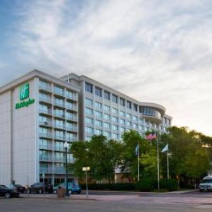 The Birdcage Sioux Falls Hotels - Holiday Inn Sioux Falls-City Center