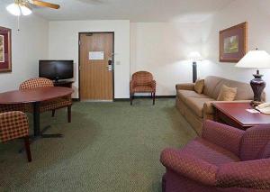 Norwood Inn and Suites Eagan, Eagan