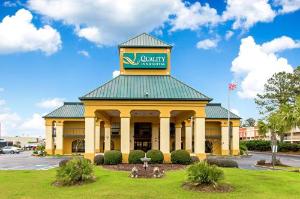 Quality Inn & Suites Civic Center, Florence