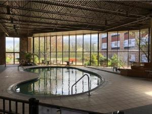 Ramada by Wyndham Michigan City, Michigan City