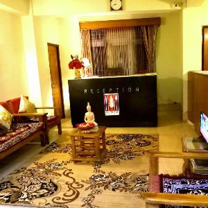 Hotel Tse Ka Residency