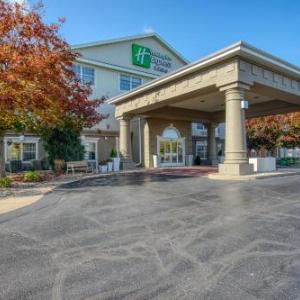 Holiday Inn Express Hotel & Suites Oshkosh - State Route 41