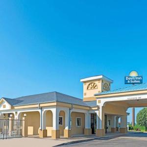 Days Inn & Suites by Wyndham Osceola AR