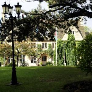Hotels near Kingsholm Stadium - Hatton Court Hotel