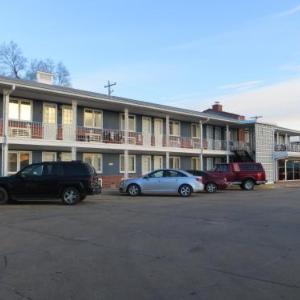 Hotels near Buffalo County Fairgrounds - Midtown Western Inn - Kearney
