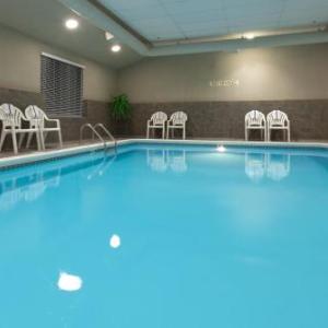 Country Inn & Suites by Radisson Holland MI