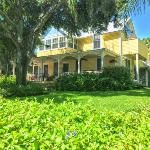 Hotels near Cocoa Riverfront Park - SolRisa Inn