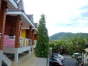 Toffee House, Nakhon Nayok