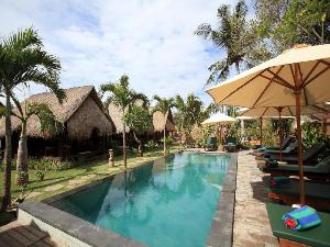 TS Hut Lembongan, Nusa Lembongan