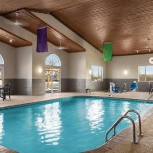 Country Inn & Suites by Radisson Dubuque IA