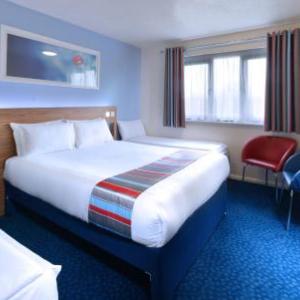 Malahide Castle Hotels - Travelodge Dublin Airport North 'Swords'