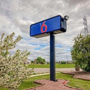 Motel 6 Elkhart IN