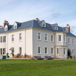 Moonfleet Manor - A Luxury Family Hotel