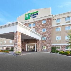 Holiday Inn Express & Suites Carmel North - Westfield