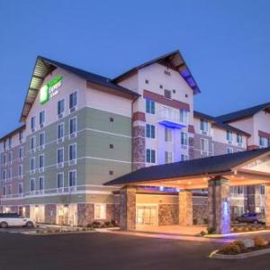 Holiday Inn Express & Suites Seattle South - Tukwila