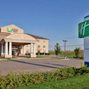 Holiday Inn Express Hotel & Suites Wichita Airport