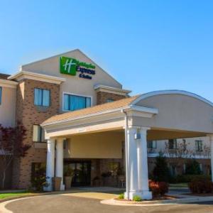 Hotels near Grainger Stadium - Holiday Inn Express Hotel And Suites Kinston