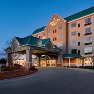 Hotels near East Grand Rapids Performing Arts Center - Country Inn & Suites by Radisson Grand Rapids East MI