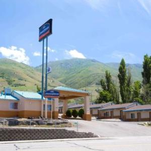 Elizabeth Dee Shaw Stewart Stadium Hotels - Howard Johnson by Wyndham Brigham City