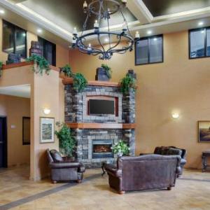 Hotels near Mile Zero Regional Multiplex - Pomeroy Inn And Suites Grimshaw