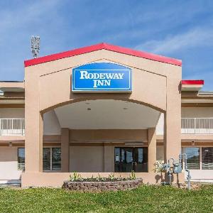 Rodeway Inn & Suites