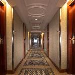 Vienna Hotel Shenzhen Futian Bagua Road