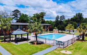 Howard Johnson by Wyndham Athens, Athens